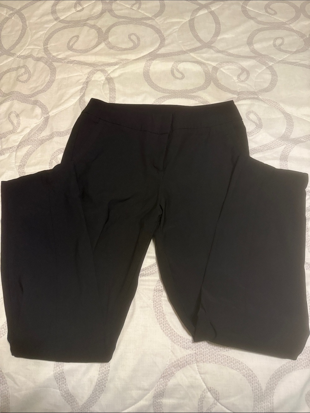 Women's Straight-Leg Black Pants — Sleek Everyday Trousers